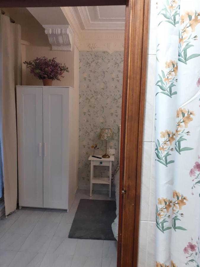 Uria 25 Bed & Breakfast *