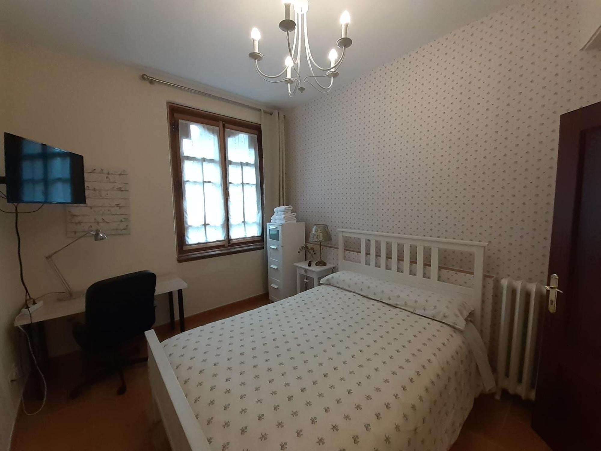 Bed & Breakfast Uria 25 Oviedo