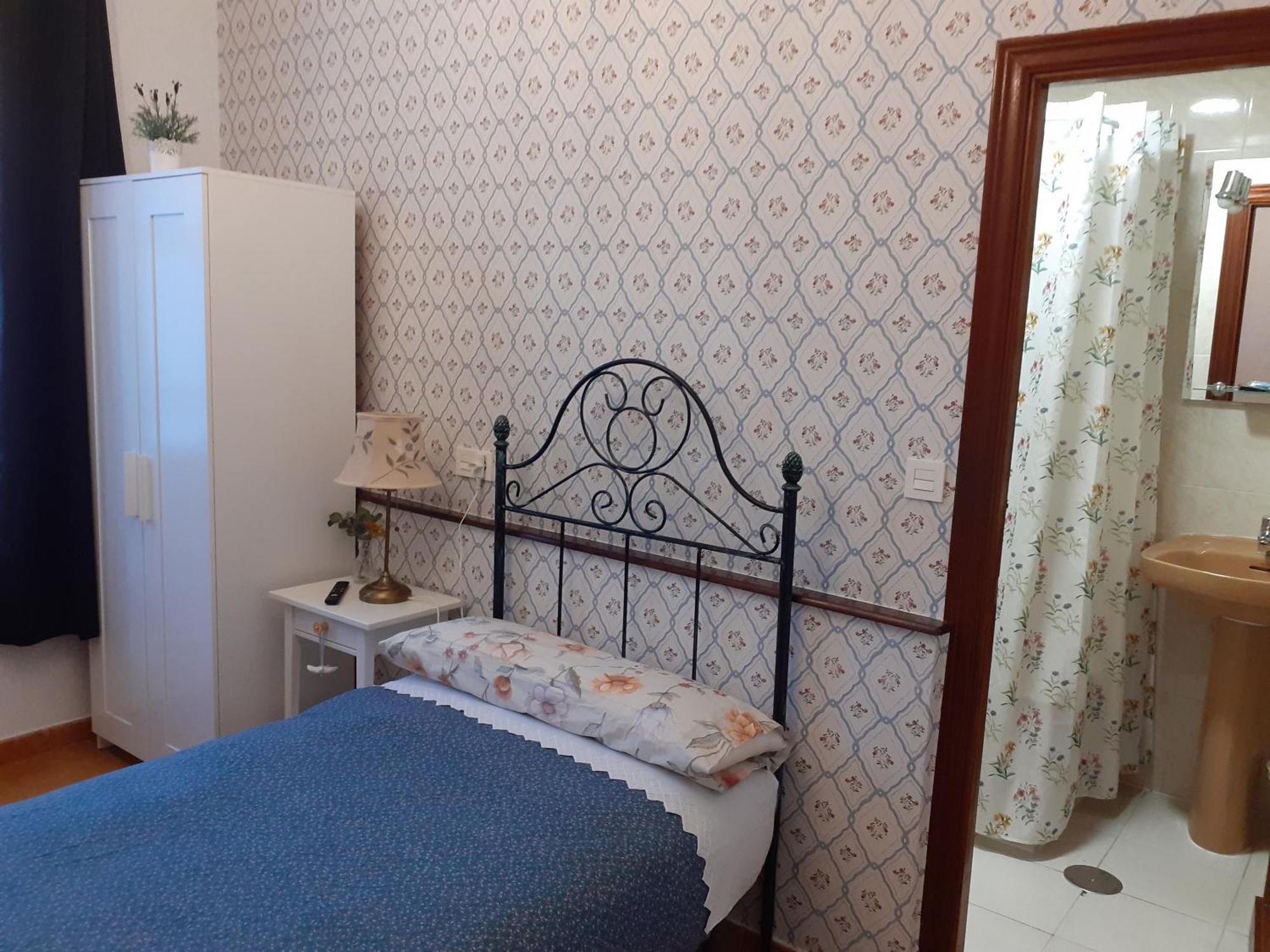 Bed & Breakfast Uria 25 Oviedo